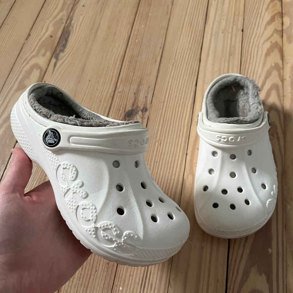 Crocs Classic Lined Clog Kids 13 White Faux Fur Fuzzy Warm Slip On Shoes